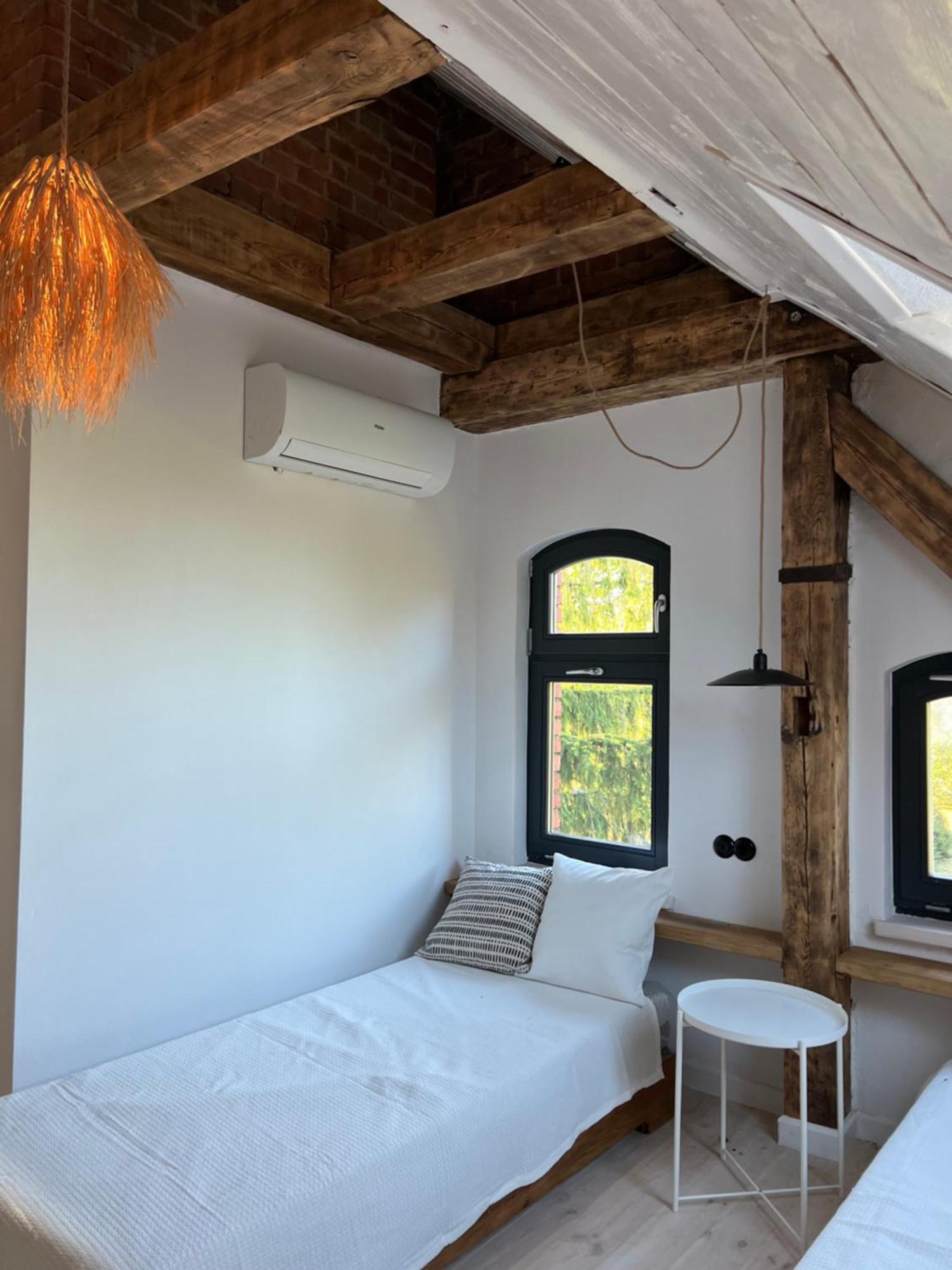 Ublik Stacja Apartment Luaran gambar